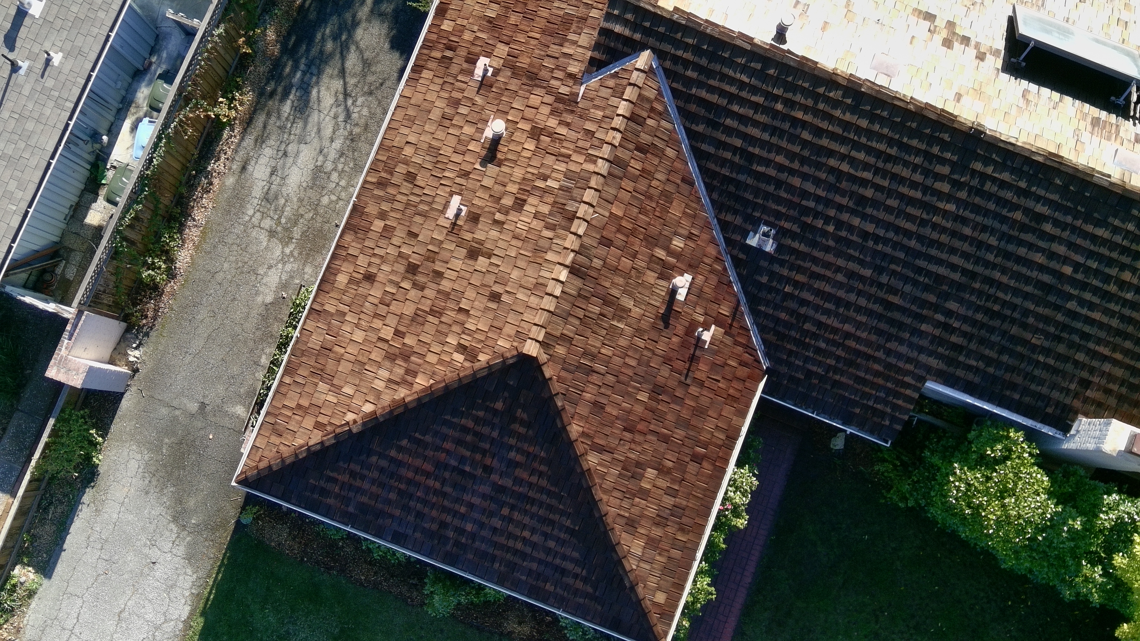 After — Palo Alto cedar shake house roof clean after soft wash