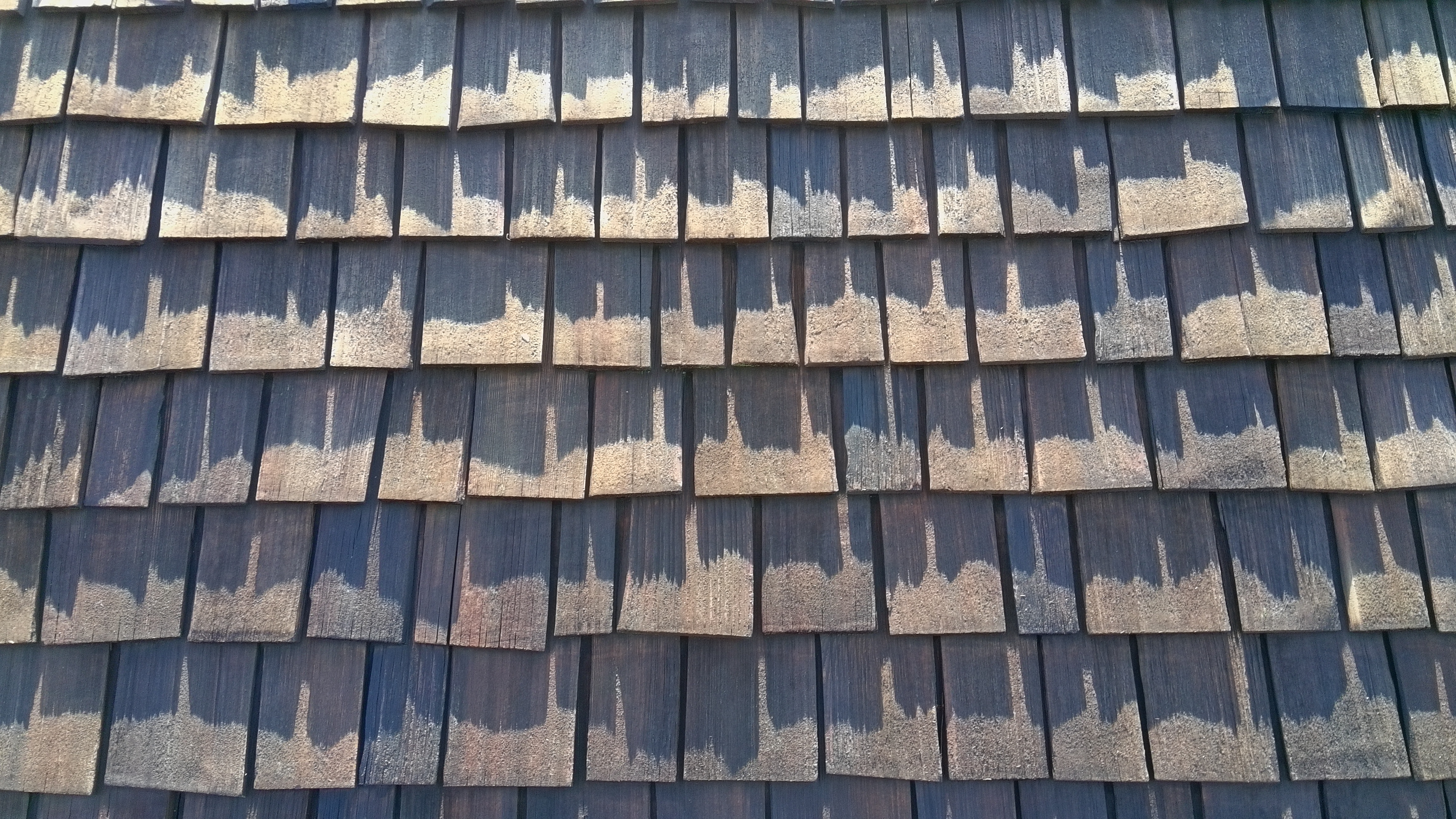 After — Palo Alto cedar shake roof overview after soft wash service