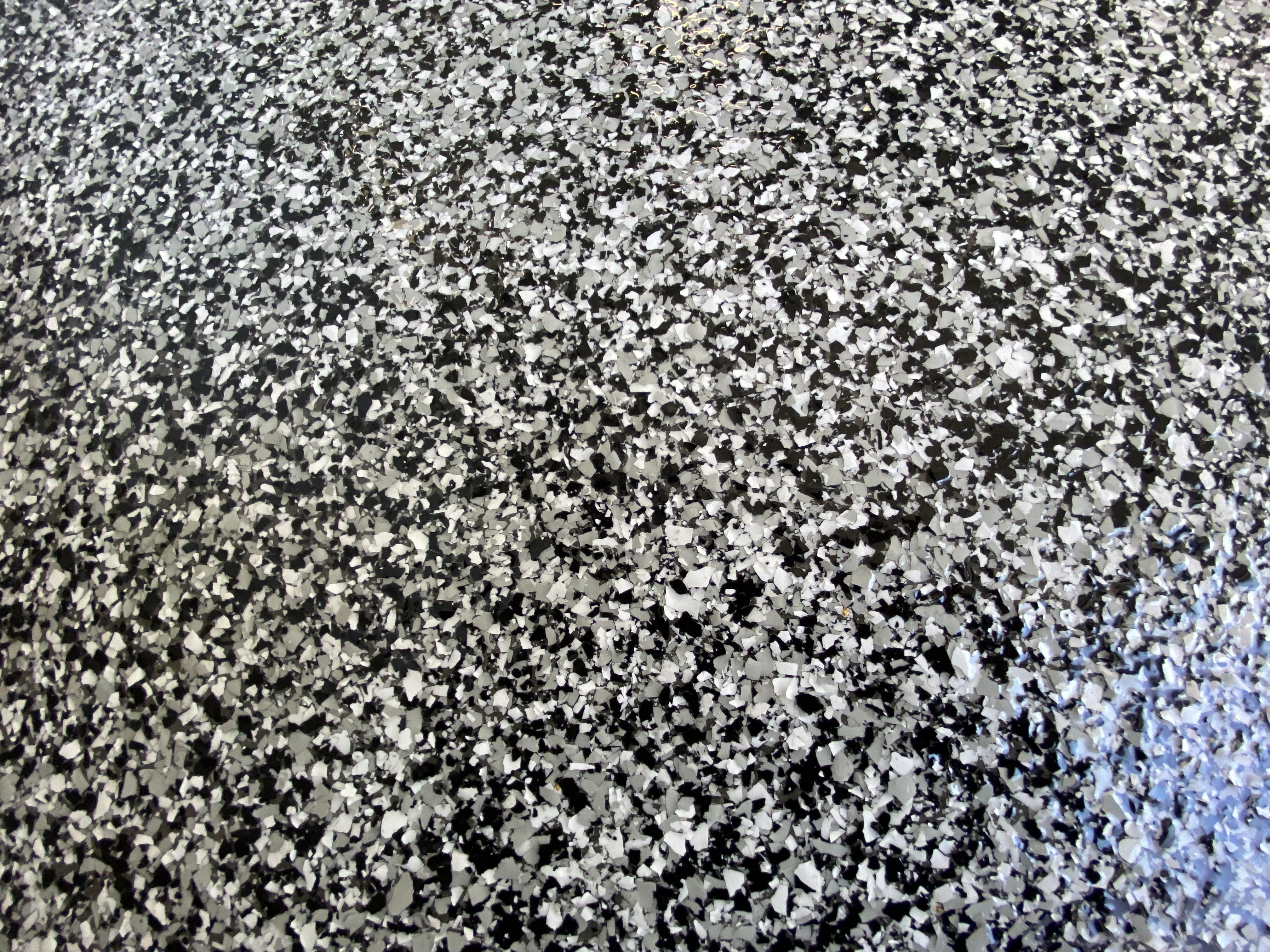 San Jose garage epoxy floor — flake blend detail