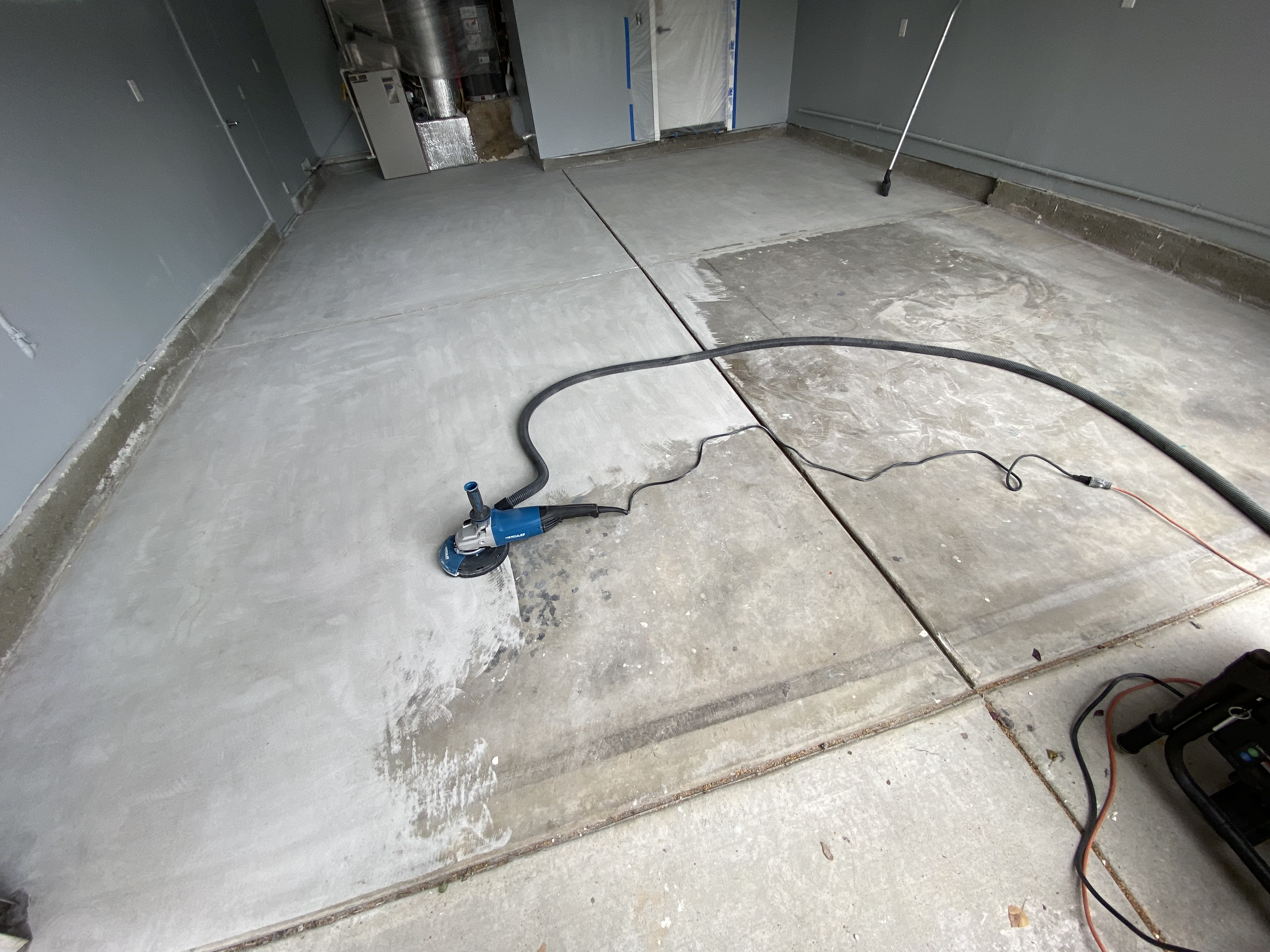 San Jose epoxy flake floor — vinyl flake broadcast close-up
