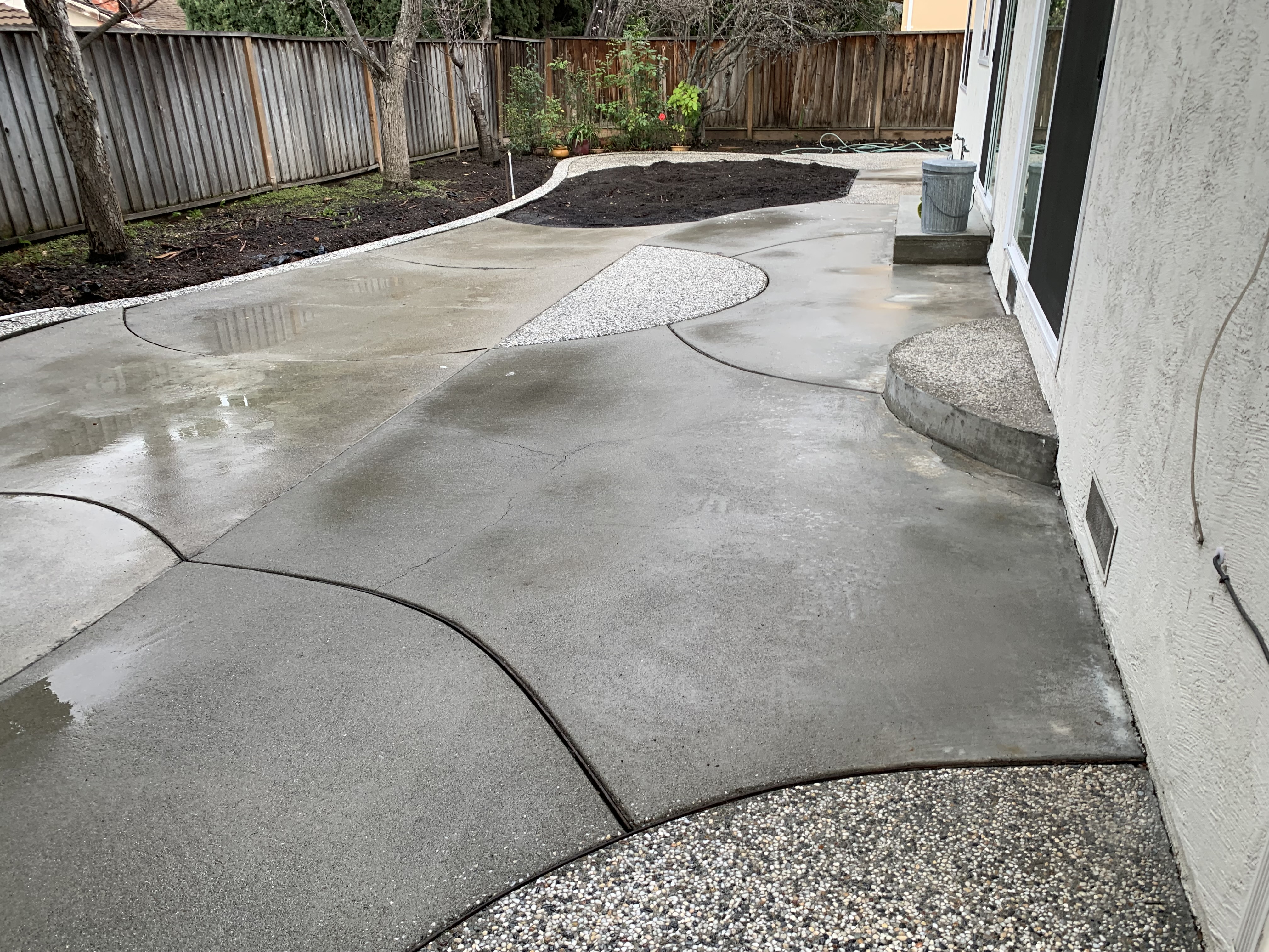 After — Sunnyvale patio concrete clean, algae film removed