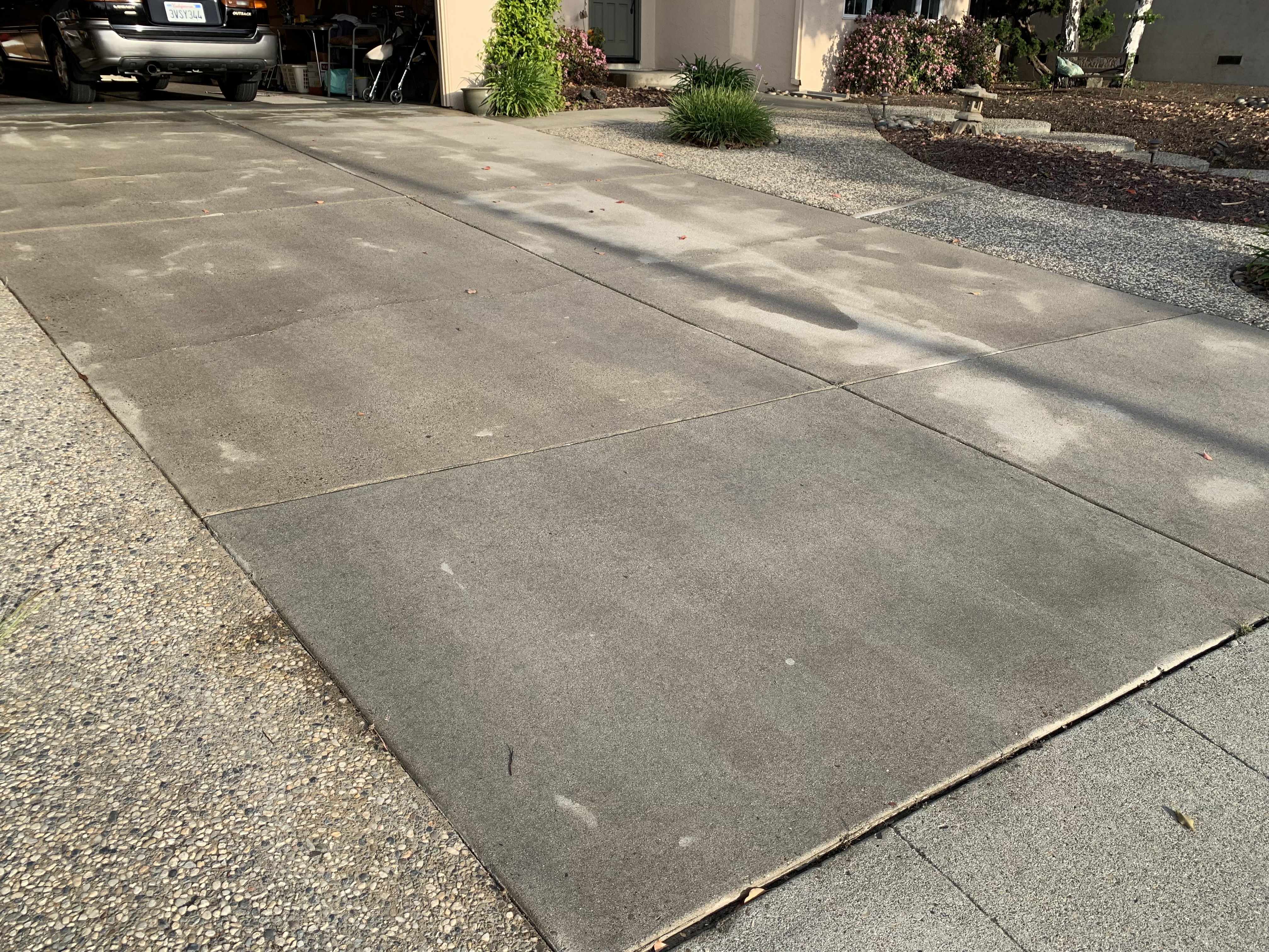 After — Sunnyvale front walkway cleaned, original concrete color restored